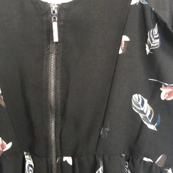 V neck floral and feather print dress - Picture 6 of 6